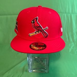 Cardinals redbird hat